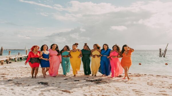 2-group-vacation-cancun-photographer-flytographer